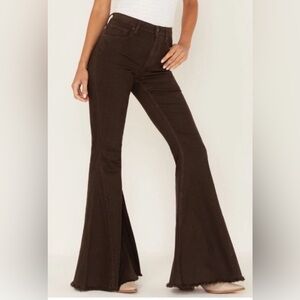 Shyanne Women's High Rise Tulip Hem Super Flare Brown Jeans Light Wash Sz 29 NWT